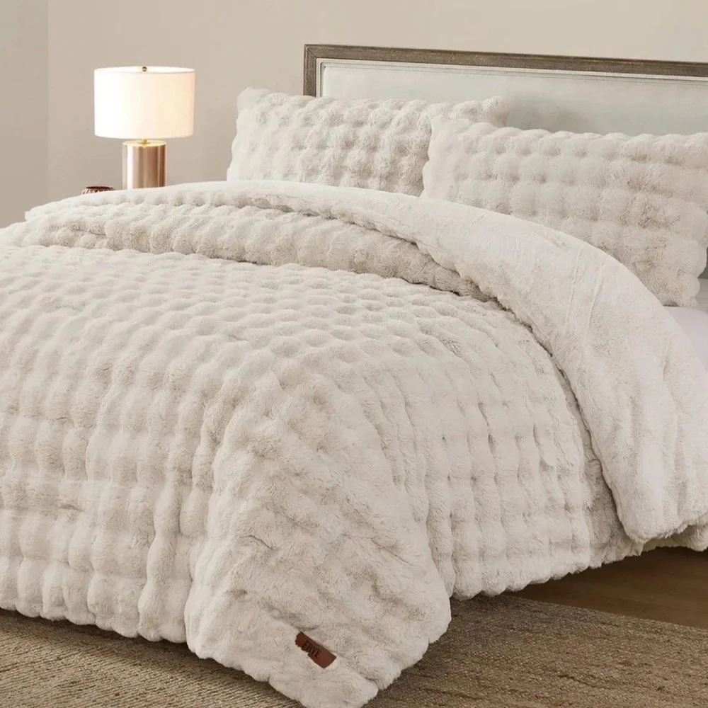 FRYE KING Luxury Bubble Faux Fur Comforter 3 Piece Set, Cream - Reversible